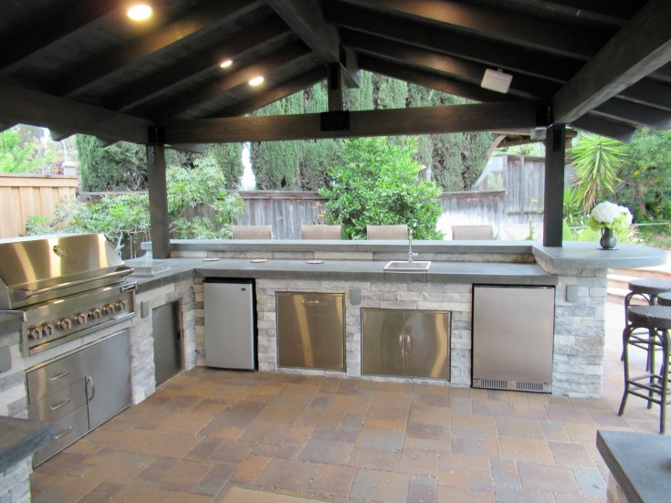 Outdoor Kitchen in Scripps Ranch Project - Pacific Dreamscapes